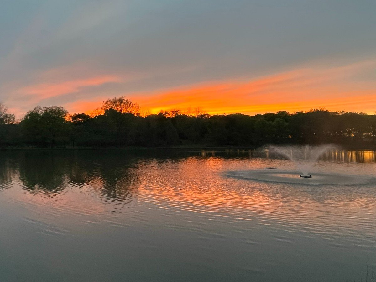 Cabins, Bunk Houses - Image 12